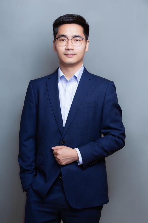 谢惠雯 视觉与舞美负责人